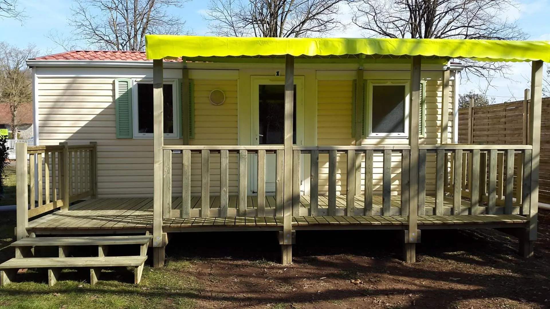 Camping Les Rives Du Ceou Saint-Chamarand