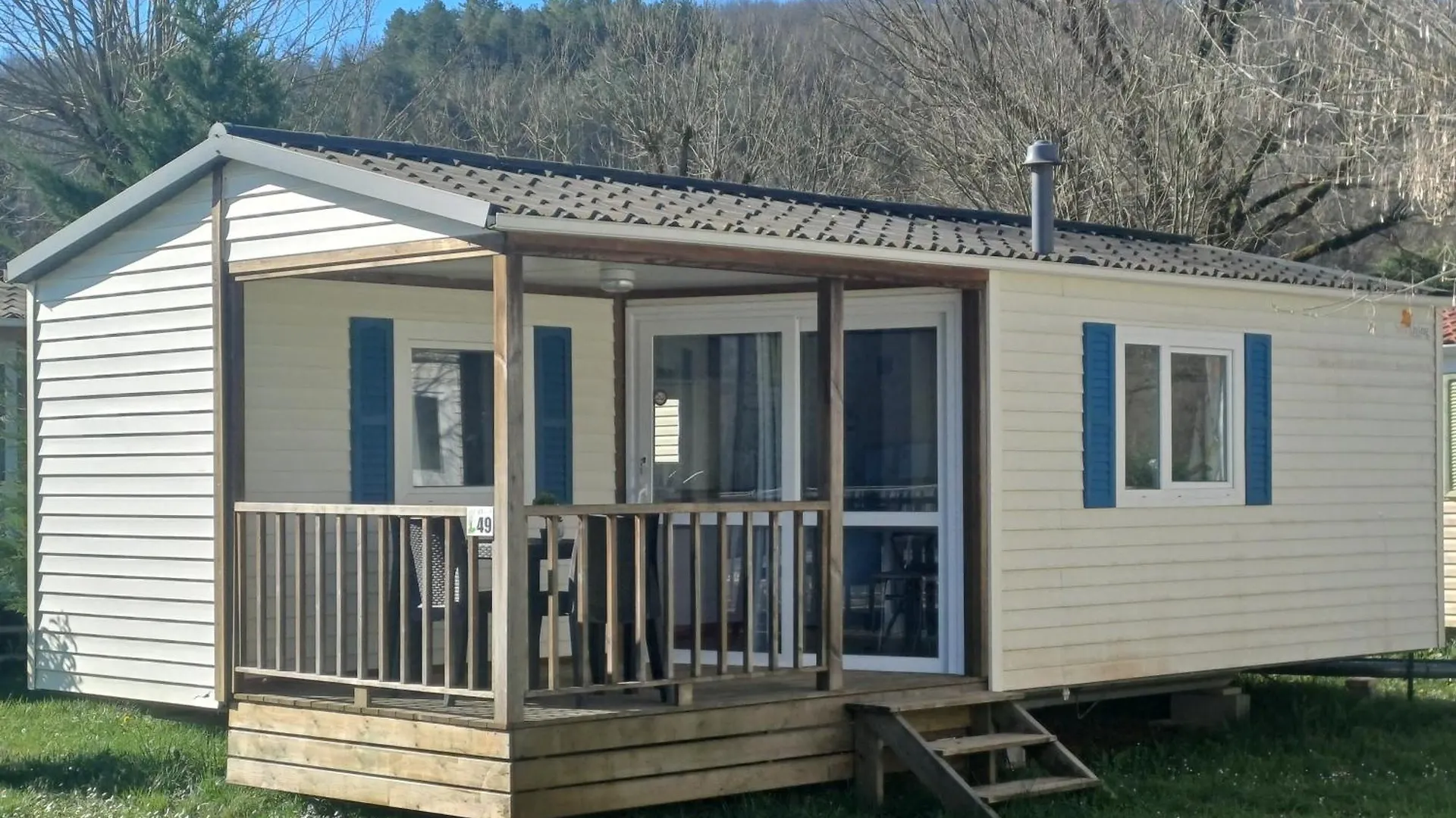 Camping Les Rives Du Ceou Saint-Chamarand